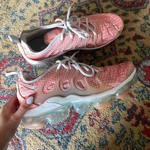 nike air vapor max pink